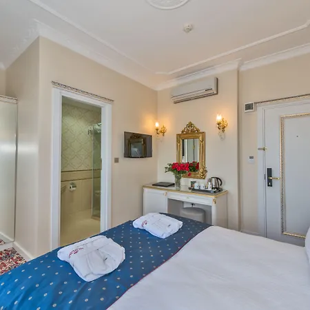 Galatower Hotel 3*