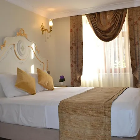 Galatower Hotel 3*
