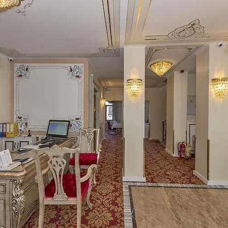 Galatower Hotel 3*