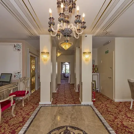 Hotel Galatower 3*