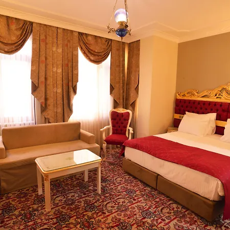 Galatower Hotel 3*