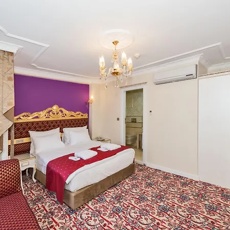 Galatower Hotel 3*